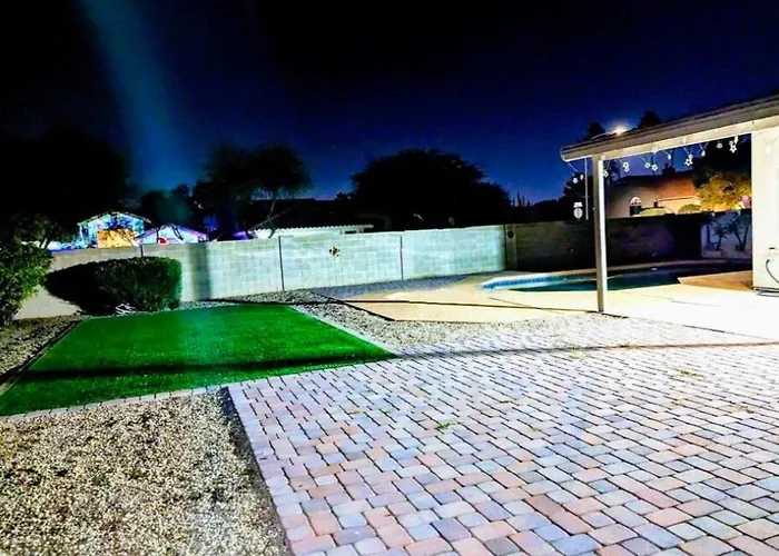Luxury Home In Phoenix Peoria For 16 Guests & Pool