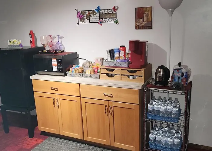 Comfortable Cozy Living Space, Kent Wa
