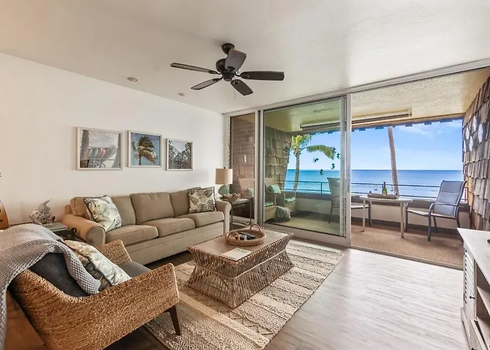 Kulakane 212- Oceanfront Condo, Coastal Vibes, Island Views