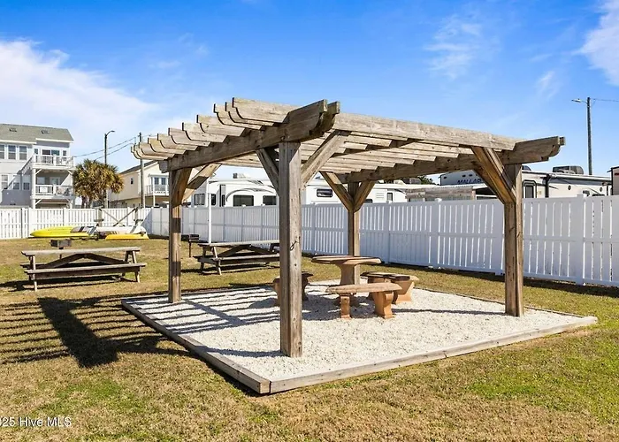 Renovated Retreat King Bed & Beachside Comfort
