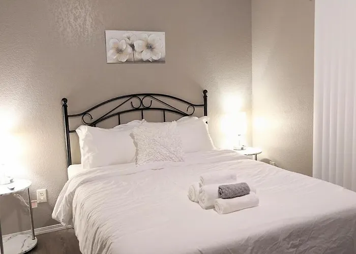 Beautiful Midtown Apartment