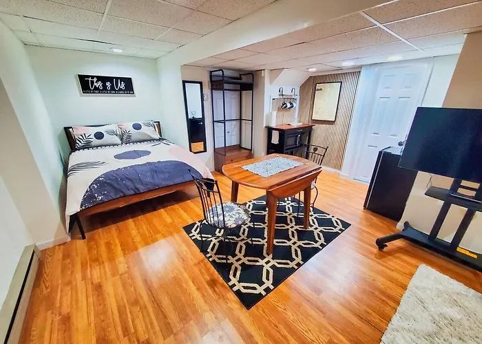 Allentown Center Suite On A Hill!
