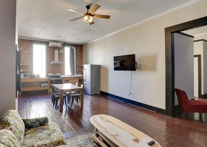 Convenient Couple'S Retreat In Dtwn Marshall!