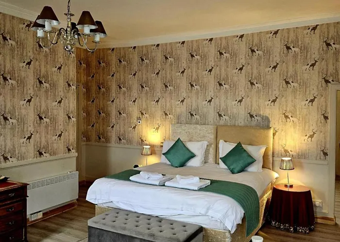 Western Isles Hotel