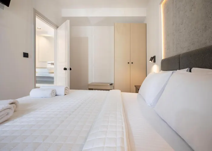 Honey Holiday Hotel