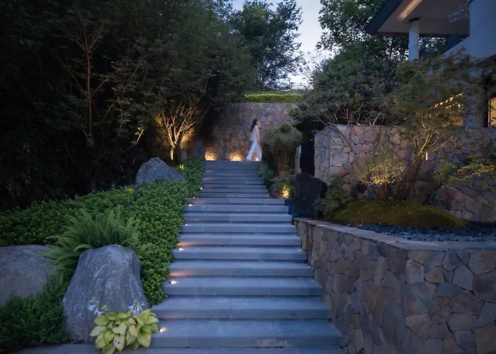 Fu Valley Hotel