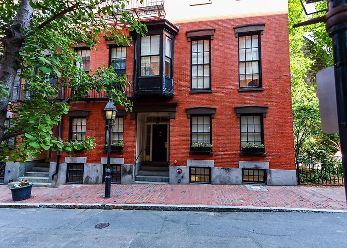 Comfy Beacon Hill Studio Great For Work Travel #7