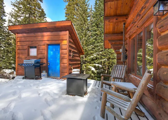 8 Mi To Gondola: Cozy Breckenridge Cabin W/ Deck!