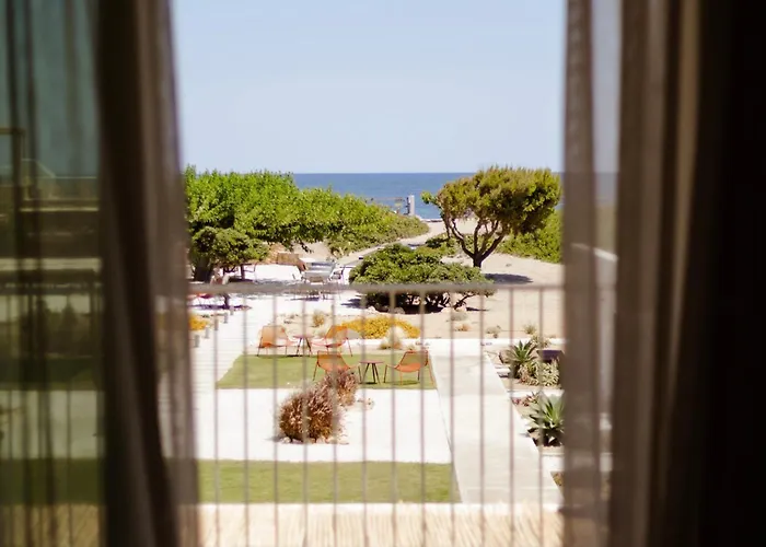 Alero Seaside Skyros Resort
