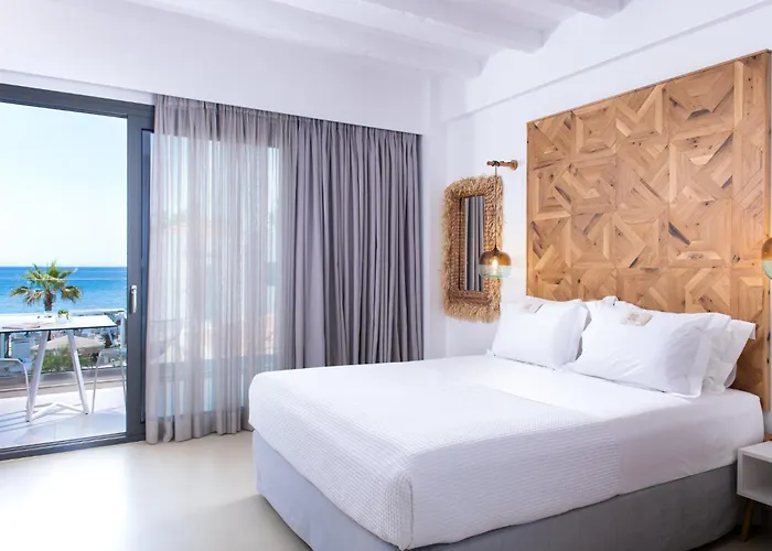 Icon Suites By The Sea