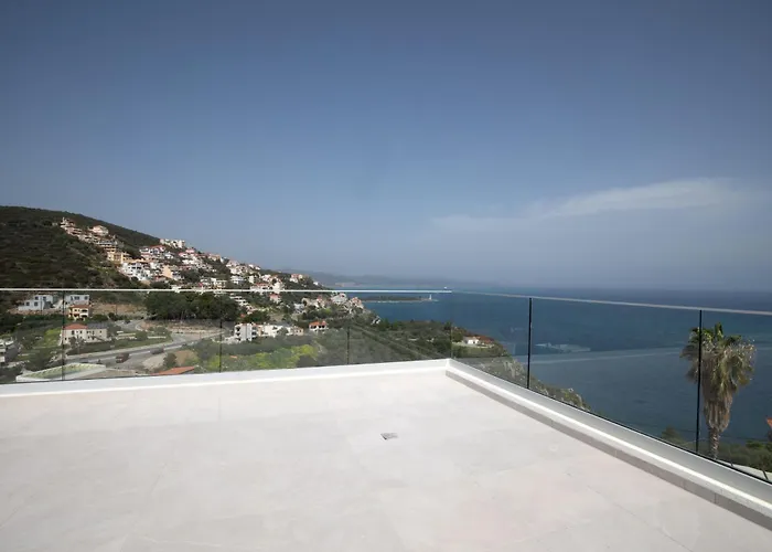 Trinasus Hotel