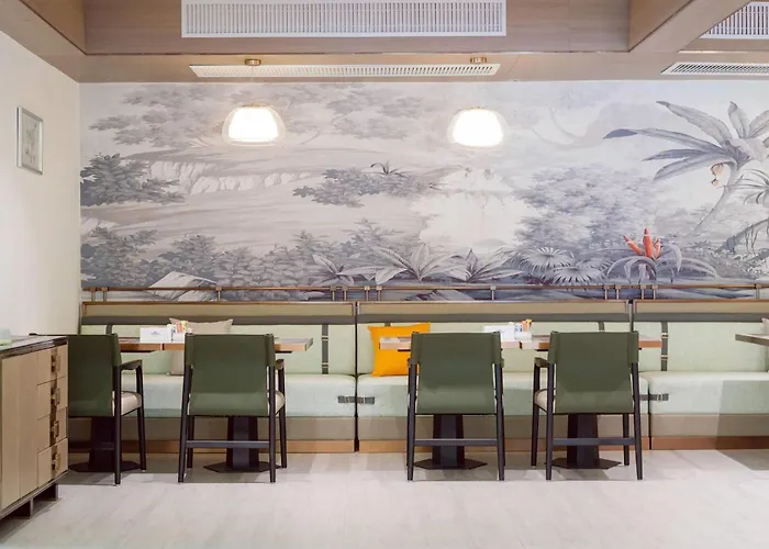 Howard Johnson By Wyndham Phuket Naiyang