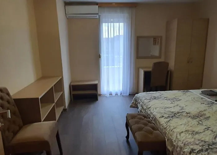 Hotel Barbaric