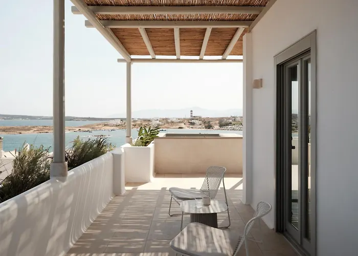 Akria Seaside Suites