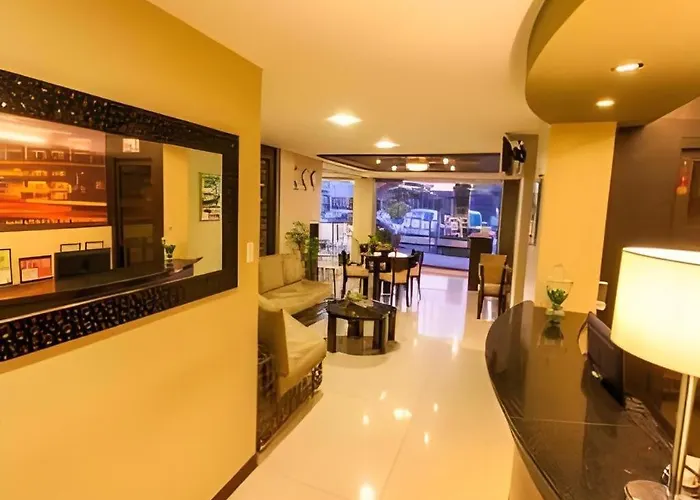 L Square Hotel