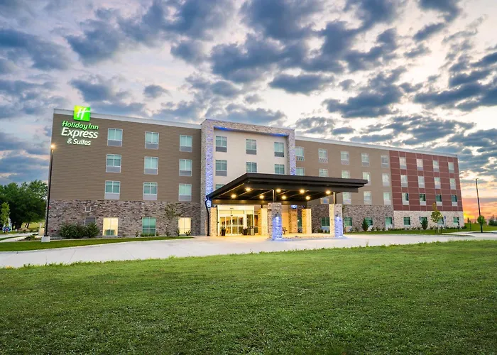Holiday Inn Express & Suites Cedar Rapids Ne - Marion By Ihg