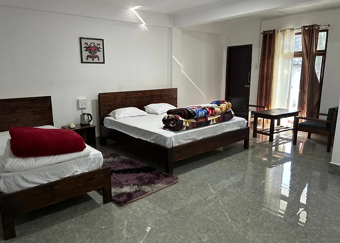 Tsewangs Bed & Breakfast Homestay
