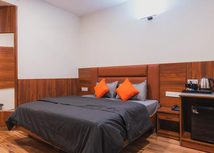 Hotel Morainic Hills Mall Road Bhagsunag