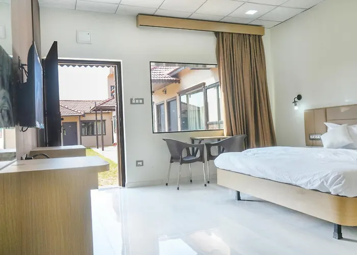 Hotel Rajwada