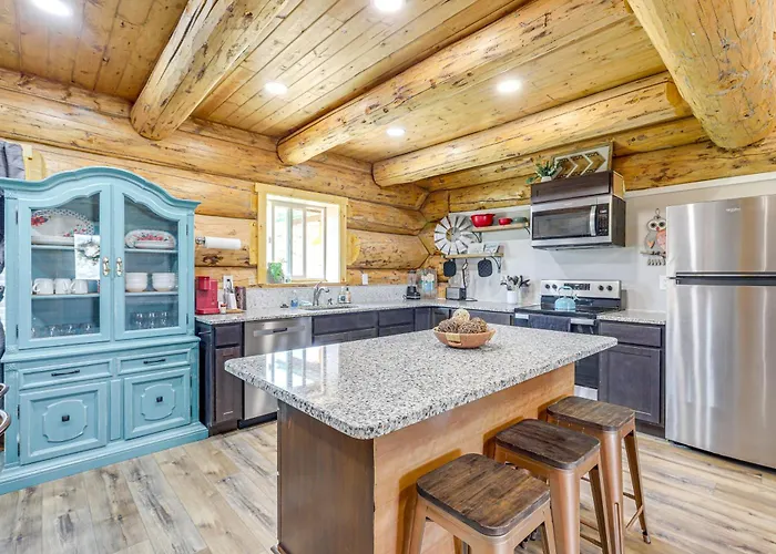 Explore Uintah Basin: 'Rustic Cliff Ranch A' Cabin