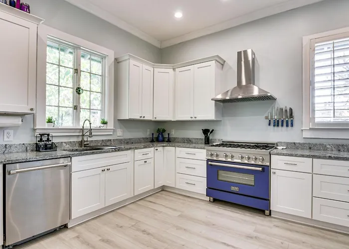 Walk To Coker University & Dtwn! Home W/ Game Room