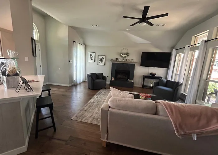 Rockwall Harbor Retreat