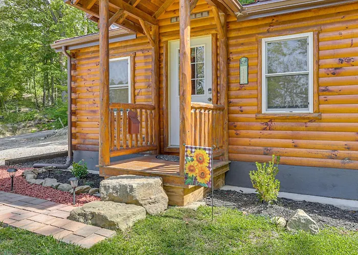 Charming Couples Cabin On 40 Acres In Zanesville