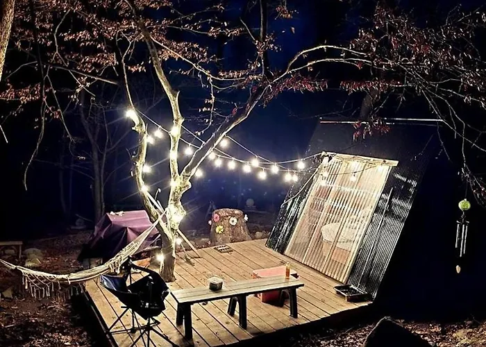 Remote Mountain A-Frame With Bbq Perfect For Nature Lovers In West Virginia