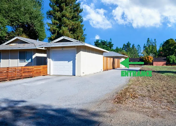 Central 3Br Home Steps From Castro St