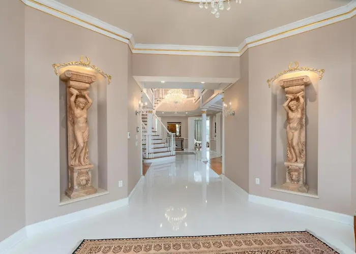Luxury Estate For Filming