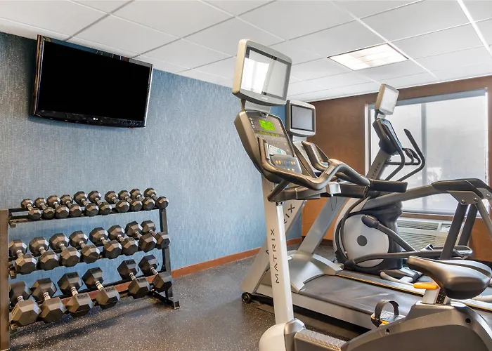Comfort Inn & Suites Danbury-Bethel