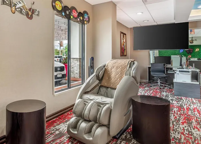 Best Western Downtown Plus Music Row