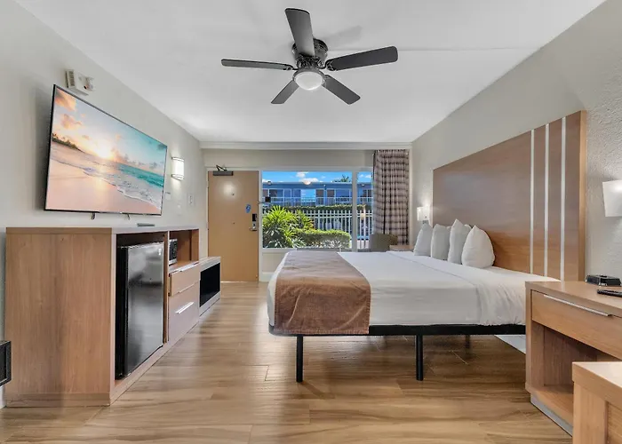 Rodeway Inn & Suites Fort Lauderdale Airport & Cruise Port