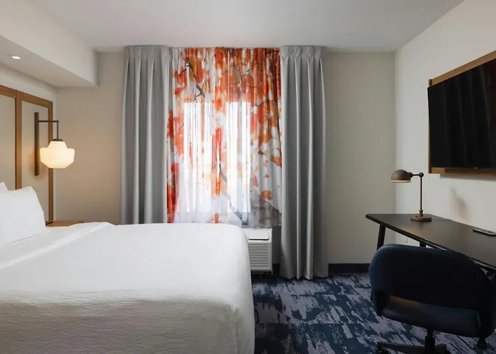 Fairfield Inn And Suites By Marriott Fort Wayne