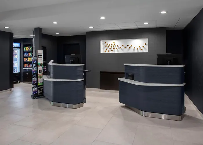 Courtyard By Marriott Richmond Northwest
