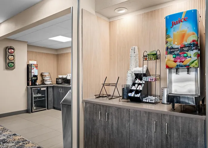 Best Western Courtview Hotel