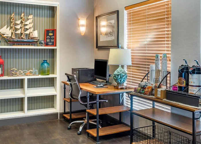Elizabeth Oceanfront Suites, An Ascend Collection Hotel