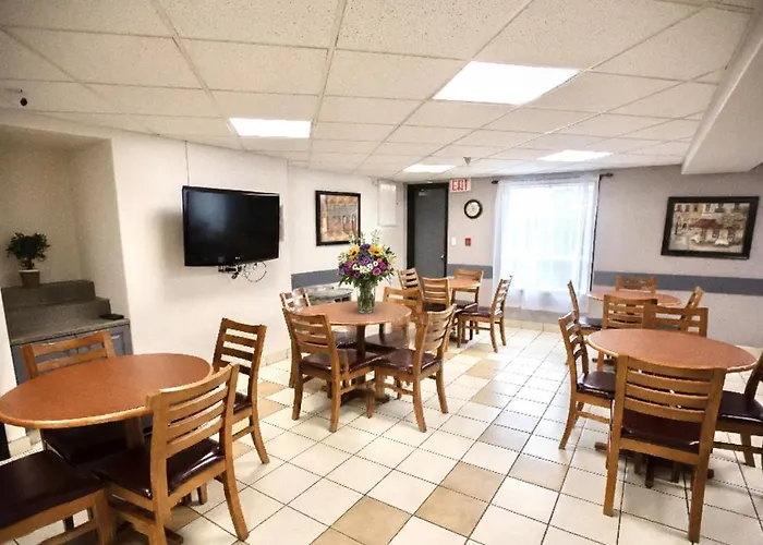Super 8 By Wyndham Whitecourt