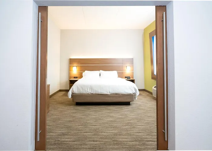 Holiday Inn Express Hotel & Suites Mankato East By Ihg