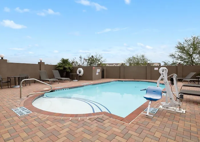 Holiday Inn Express Hotel And Suites Kingsville By Ihg