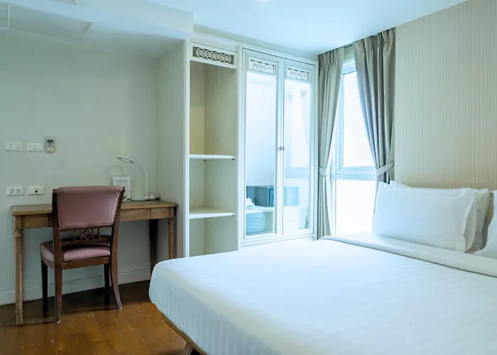 Sabai Sathorn Service Apartment