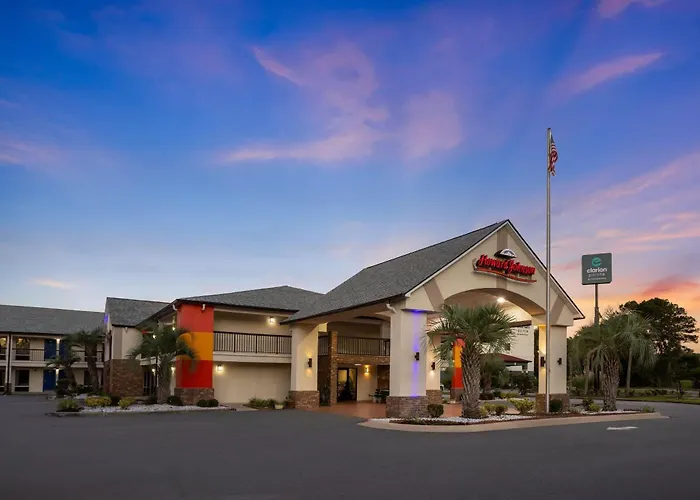 Howard Johnson By Wyndham Savannah Ga