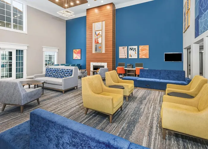 Holiday Inn Express Hotel & Suites Bloomington-Normal University Area By Ihg