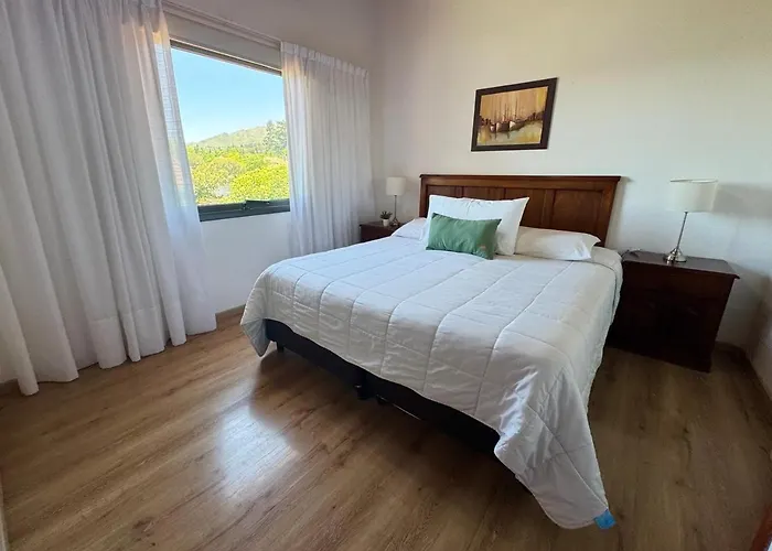 Hotel L' Hirondelle (Adults Only)