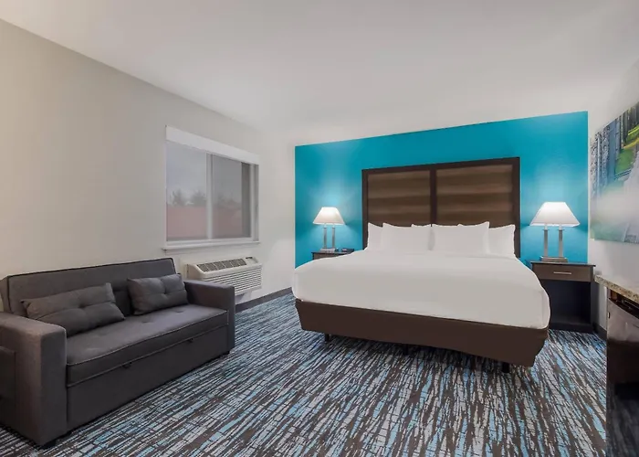 Clarion Pointe Harrodsburg-Danville