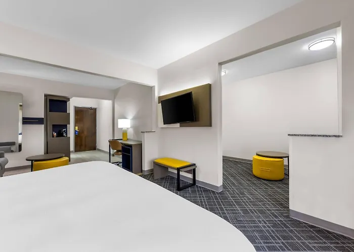 Comfort Suites London South