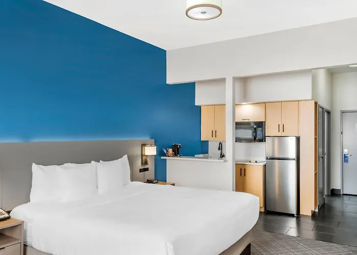Comfort Inn & Suites El Paso I-10 Airport Area