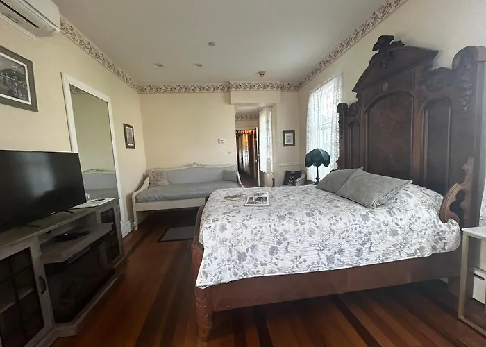 Beauclaires Bed & Breakfast