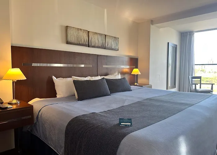 Puerto Amarras Hotel & Suites