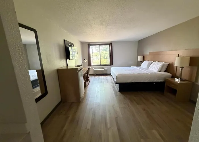 Ramada By Wyndham Stevens Point